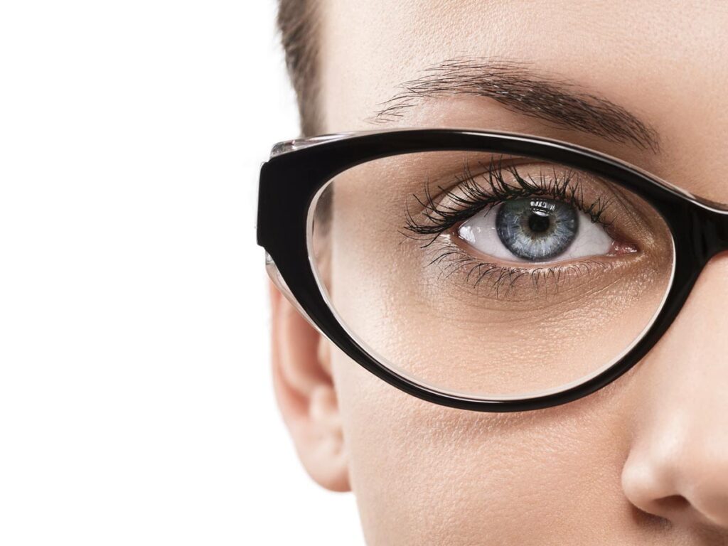 Servicio de contactología en consultorio